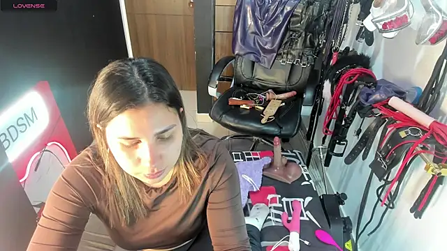 violet bdsmx online show from October 14, 2025, 8:09 pm