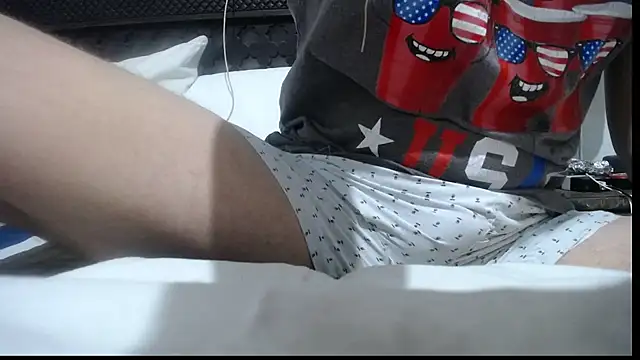 Snapshot of Bigbosscol chatting on October 15, 2025, 8:31 pm Bigbosscol online show from October 15, 2025, 8:31 pm