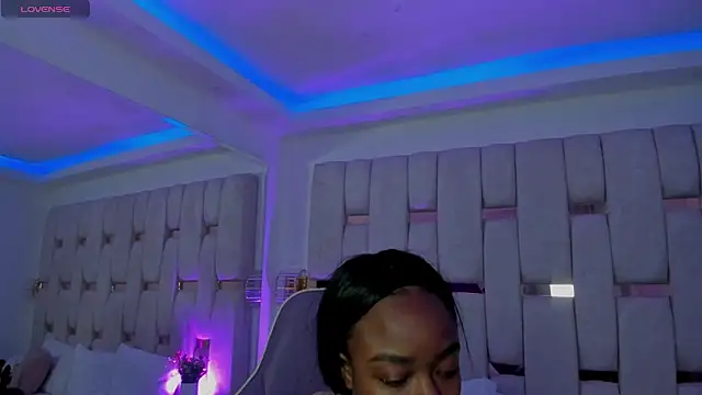 mia schwarz online show from March 16, 2026, 9:41 pm