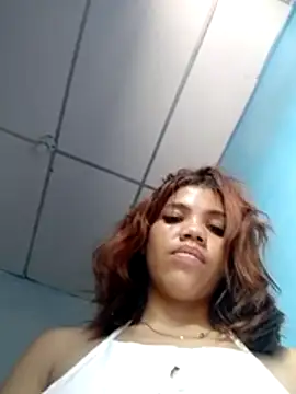 1CANDYLOVE online show from April 15, 2026, 3:19 pm