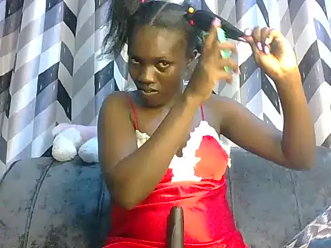 Snapshot of Slimthick900 chatting on March 4, 2025, 12:50 am Slimthick900 online show from March 4, 2025, 12:50 am