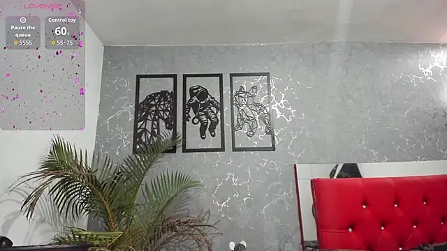 pepe joness online show from December 5, 2025, 1:31 pm