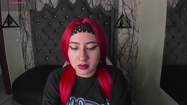Snapshot of larissa01_ chatting on March 8, 2025, 3:06 am larissa01 online show from March 8, 2025, 3:06 am