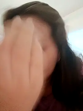 Im Amelia online show from September 16, 2025, 6:53 pm