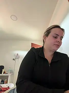 Snapshot of Im_Amelia chatting on July 8, 2026, 2:21 pm Im Amelia online show from July 8, 2026, 2:21 pm