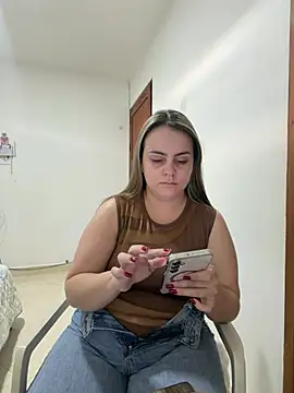 Snapshot of Im_Amelia chatting on July 13, 2026, 10:34 pm Im Amelia online show from July 13, 2026, 10:34 pm