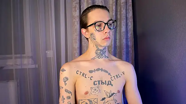 anahori  simon online show from February 5, 2025, 8:14 pm