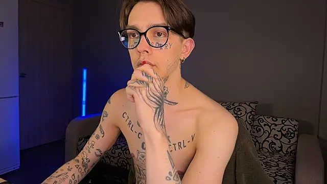 anahori  simon online show from March 13, 2025, 8:11 pm