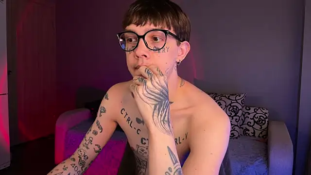 anahori  simon online show from October 5, 2025, 1:20 pm