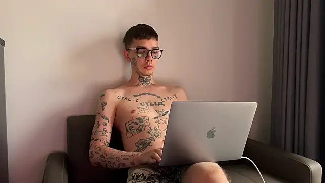 anahori  simon online show from March 12, 2026, 11:55 pm