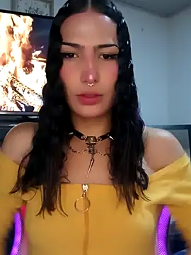 Lanna hott  online show from September 28, 2025, 10:53 am