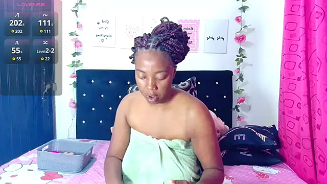 CiaraEbony online show from November 3, 2025, 3:08 am