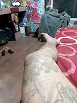 Hucharlyboym online show from April 15, 2026, 11:17 am