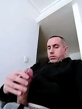 Snapshot of HELL_FIRE chatting on September 30, 2025, 6:02 pm HELL FIRE online show from September 30, 2025, 6:02 pm