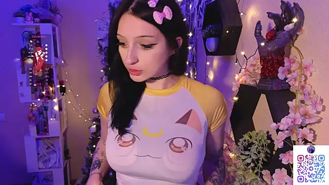 Snapshot of hikmurr chatting on March 12, 2025, 5:49 pm hikmurr online show from March 12, 2025, 5:49 pm