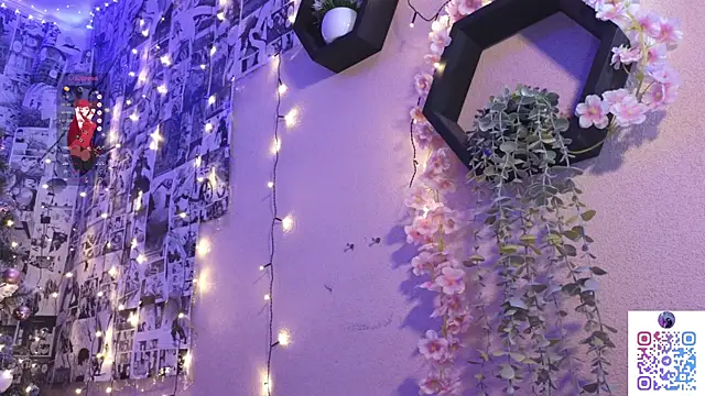 Snapshot of hikmurr chatting on March 12, 2025, 8:52 pm hikmurr online show from March 12, 2025, 8:52 pm