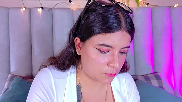 Snapshot of EngelStone chatting on September 23, 2025, 7:39 pm EngelStone online show from September 23, 2025, 7:39 pm