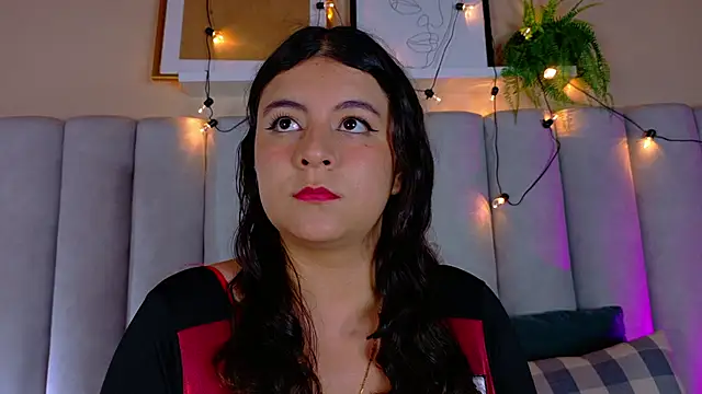 Snapshot of EngelStone chatting on October 10, 2025, 7:24 pm EngelStone online show from October 10, 2025, 7:24 pm