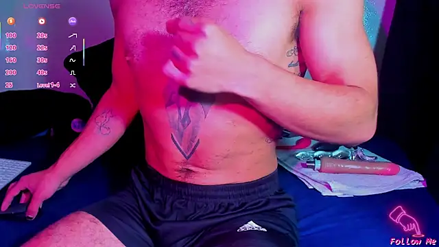 Piggy Eddy online show from February 8, 2026, 2:59 am