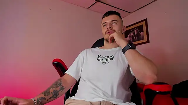 james connor2 online show from January 29, 2025, 7:00 pm