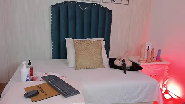 Snapshot of samara_warren chatting on September 26, 2025, 12:09 pm samara warren online show from September 26, 2025, 12:09 pm