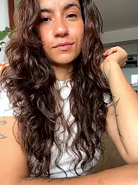 ValeriEvan online show from February 28, 2025, 7:35 pm