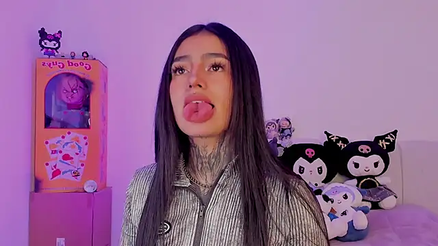 shadowcatt  online show from October 24, 2025, 11:12 pm