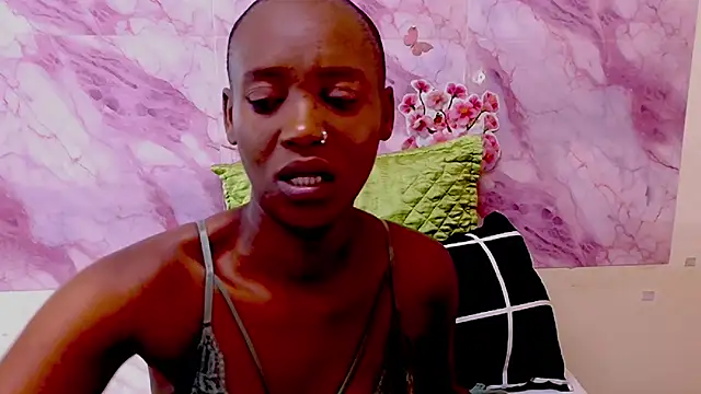 EbonyOlive69 online show from February 12, 2026, 5:19 pm