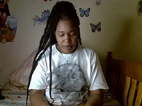 Snapshot of Pretty_tiffany chatting on September 9, 2025, 5:12 pm Pretty tiffany online show from September 9, 2025, 5:12 pm