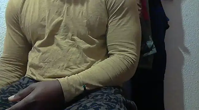 Snapshot of mmoiblack chatting on February 5, 2025, 7:53 pm mmoiblack online show from February 5, 2025, 7:53 pm