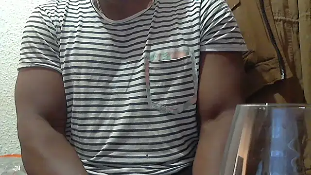 Snapshot of mmoiblack chatting on October 18, 2025, 12:39 pm mmoiblack online show from October 18, 2025, 12:39 pm