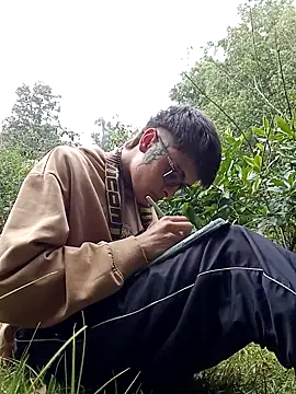 Snapshot of Cuervo_maniaco chatting on October 4, 2025, 4:05 pm Cuervo maniaco online show from October 4, 2025, 4:05 pm