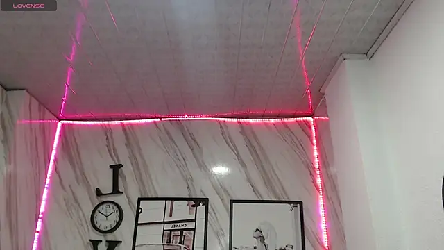 Snapshot of _samantha_b chatting on January 14, 2025, 12:45 pm samantha b online show from January 14, 2025, 12:45 pm