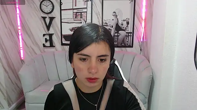 Snapshot of _samantha_b chatting on January 19, 2025, 12:39 pm samantha b online show from January 19, 2025, 12:39 pm