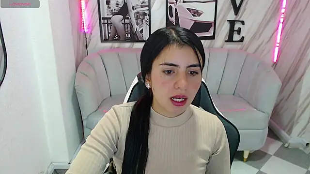 Snapshot of _samantha_b chatting on January 30, 2025, 12:48 pm samantha b online show from January 30, 2025, 12:48 pm