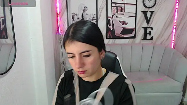 Snapshot of _samantha_b chatting on March 8, 2025, 12:52 pm samantha b online show from March 8, 2025, 12:52 pm