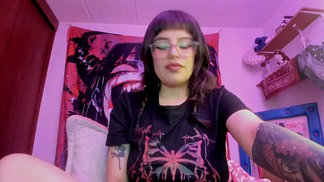 Lucyfx666 online show from June 20, 2026, 2:14 am