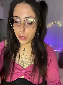 Snapshot of Mizztikaa chatting on April 29, 2026, 6:58 pm Mizztikaa online show from April 29, 2026, 6:58 pm