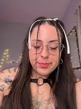 Snapshot of Mizztikaa chatting on June 6, 2026, 10:36 pm Mizztikaa online show from June 6, 2026, 10:36 pm