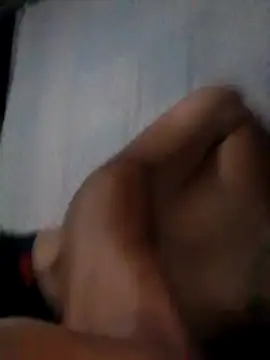 Snapshot of Insciavel01 chatting on October 26, 2025, 1:11 am Insciavel01 online show from October 26, 2025, 1:11 am