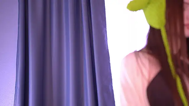 Snapshot of Bellacle chatting on May 31, 2026, 9:38 am Bellacle online show from May 31, 2026, 9:38 am