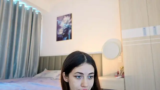Snapshot of sweety_vikky chatting on June 1, 2026, 12:34 am sweety vikky online show from June 1, 2026, 12:34 am