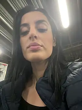 Catmila94 online show from May 20, 2026, 10:49 pm
