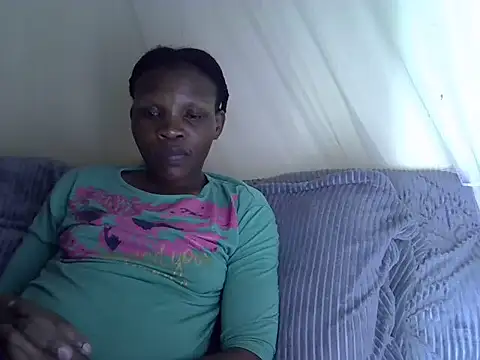 Snapshot of Sweet_serah chatting on November 24, 2025, 6:18 pm Sweet serah online show from November 24, 2025, 6:18 pm