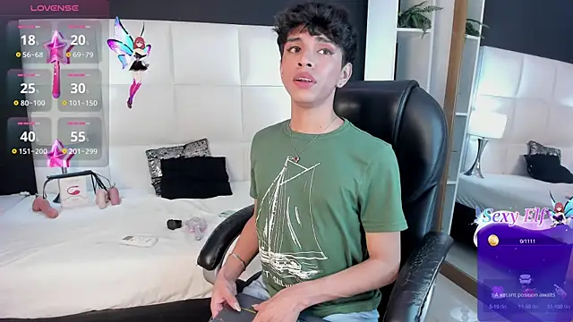 Snapshot of Santy_carrington chatting on December 7, 2024, 9:17 am Santy carrington online show from December 7, 2024, 9:17 am