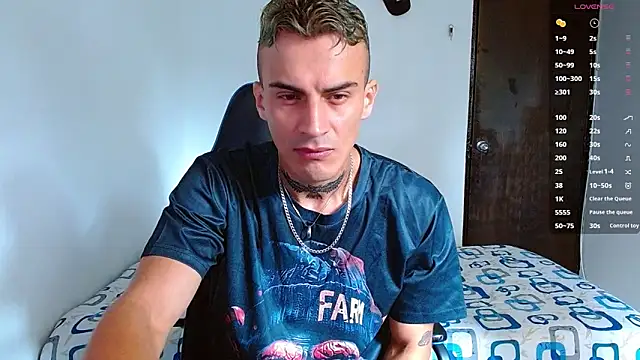 bray hotboy777 online show from November 14, 2025, 3:44 pm