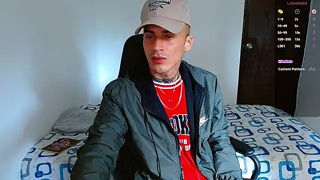 bray hotboy777 online show from November 16, 2025, 3:39 pm