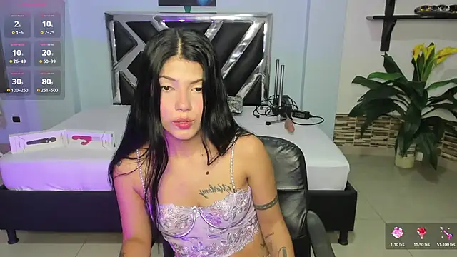 Snapshot of EroticAzir chatting on November 12, 2025, 3:07 am EroticAzir online show from November 12, 2025, 3:07 am