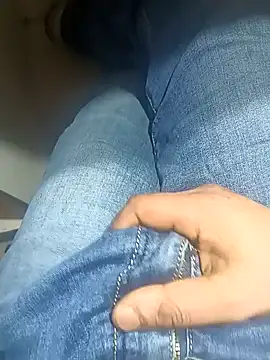 Snapshot of franko1987 chatting on January 7, 2025, 6:16 am franko1987 online show from January 7, 2025, 6:16 am