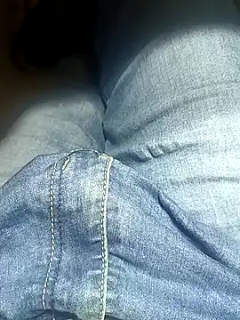 Snapshot of franko1987 chatting on January 9, 2025, 5:44 am franko1987 online show from January 9, 2025, 5:44 am